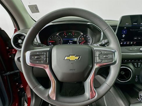 New 2025 Chevrolet Blazer LT w/ Convenience Package image 11