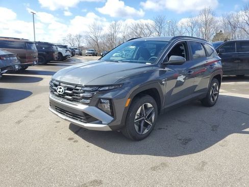 New 2026 Hyundai Tucson SEL image 2