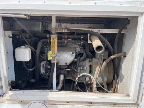 Used 2013 Ford E-250 and Econoline 250 RWD image 18