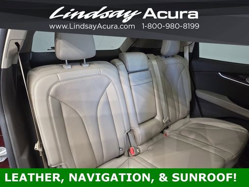 Used 2022 Lincoln Nautilus Reserve w/ Equipment Group 201A image 7