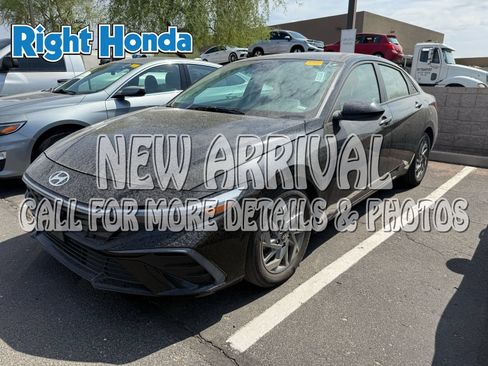 Used 2024 Hyundai Elantra SEL FWD image 1