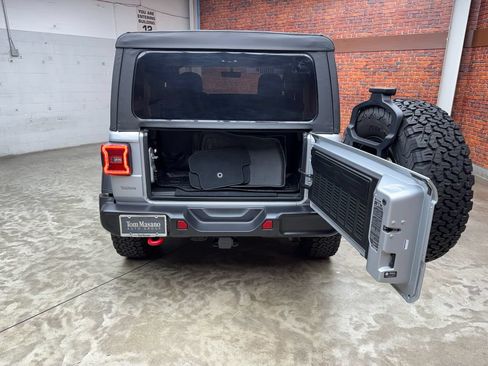 Used 2022 Jeep Wrangler Rubicon w/ Cold Weather Group AWD/4WD image 26