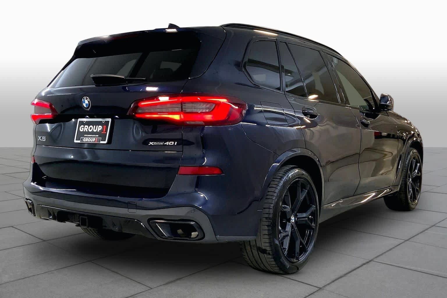 Used 2022 BMW X5 xDrive40i w/ M Sport Package AWD/4WD image 12