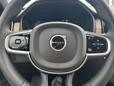 New 2026 Volvo XC90 B6 Plus image 22