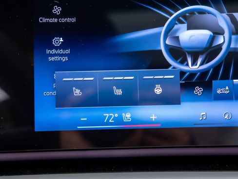 New 2026 BMW 530i xDrive w/ Executive Package image 24