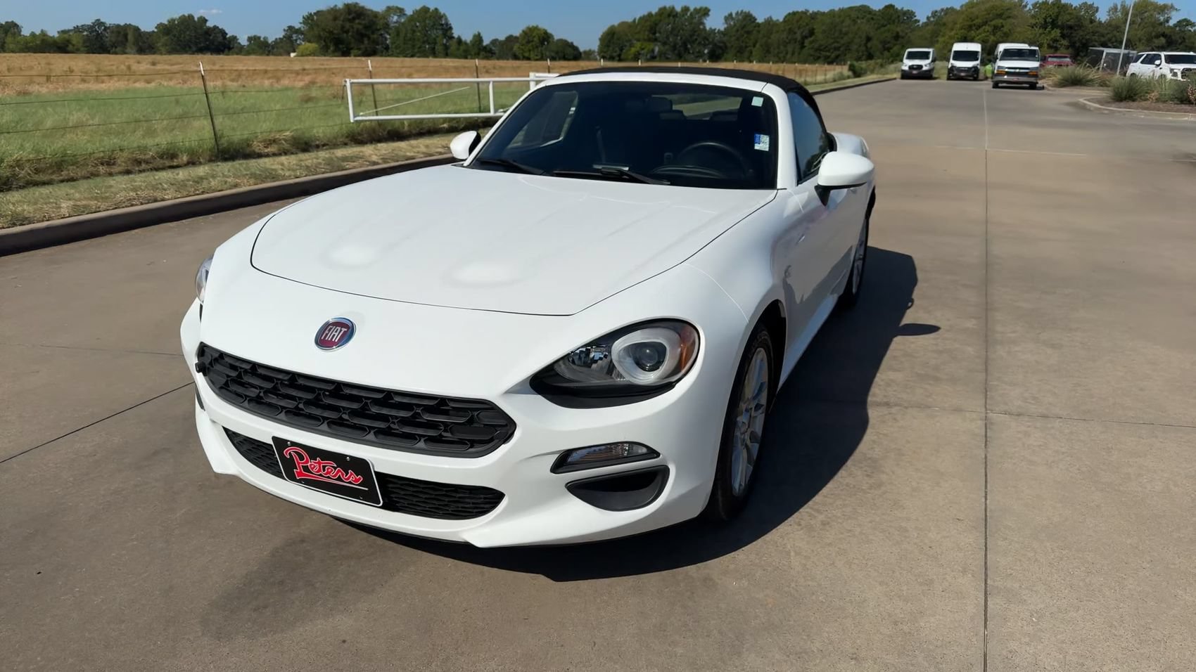 Used 2017 FIAT 124 Spider Classica RWD image 4
