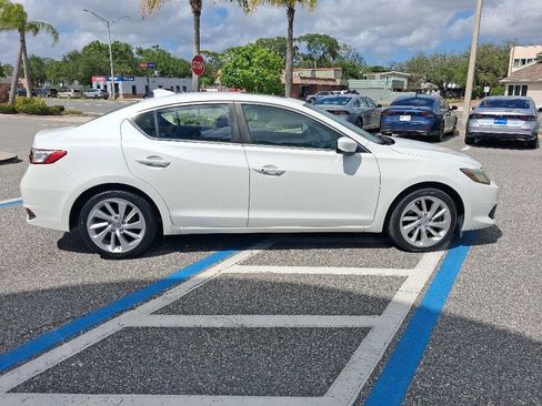 Used 2017 Acura ILX FWD image 4