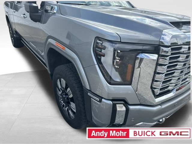 Used 2025 GMC Sierra 2500 Denali w/ Denali Reserve Package AWD/4WD image 6