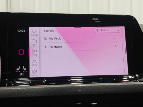 Used 2022 Volkswagen GTI SE FWD image 43