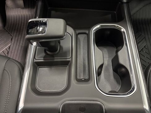 New 2026 Chevrolet Silverado 1500 LTZ w/ LTZ Premium Package AWD/4WD image 21