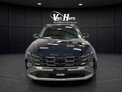 Used 2026 Hyundai Tucson Limited AWD/4WD image 2