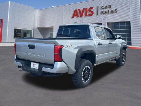 Used 2025 Toyota Tacoma TRD Off-Road AWD/4WD image 6