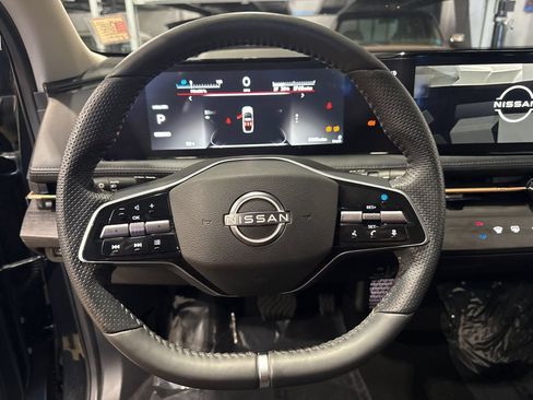 Used 2024 Nissan Ariya FWD image 91