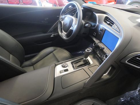 Used 2019 Chevrolet Corvette Stingray Coupe w/ 2LT Preferred Equipment Group image 13