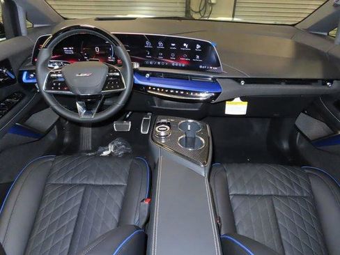 New 2026 Cadillac Optiq V image 24