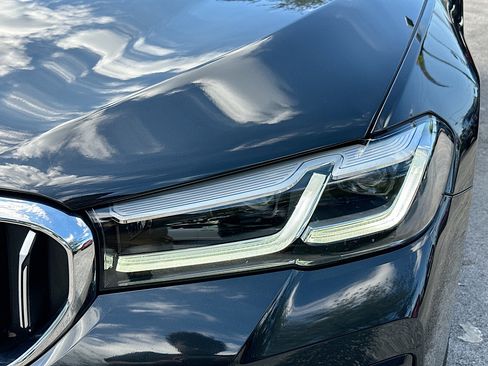 Certified 2023 BMW 530e w/ M Sport Package image 31