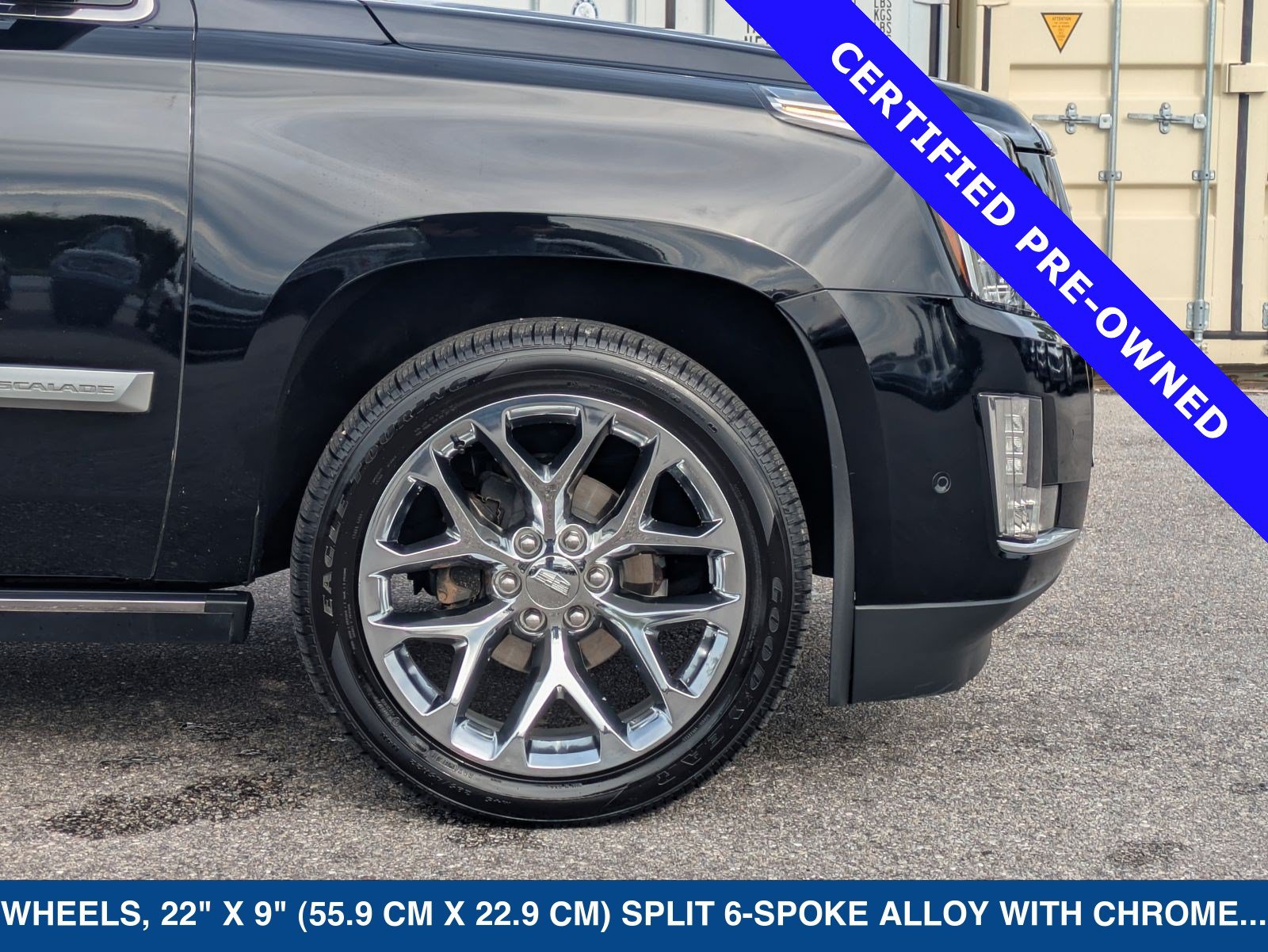 Used 2020 Cadillac Escalade ESV Premium Luxury AWD/4WD image 12