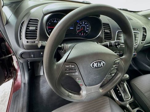 Used 2017 Kia Forte LX w/ LX Popular Package image 11