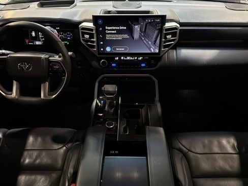 Used 2025 Toyota Sequoia Platinum AWD/4WD image 20