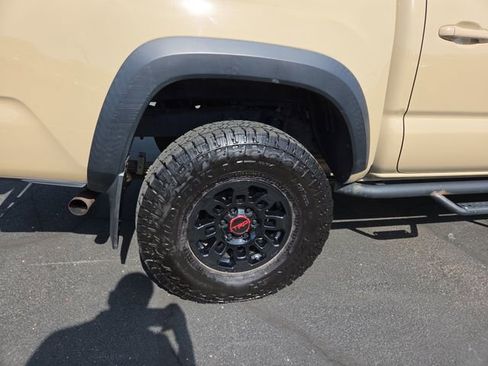 Used 2019 Toyota Tacoma TRD Off-Road image 20