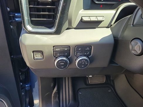 Used 2025 GMC Sierra 1500 Denali AWD/4WD image 13
