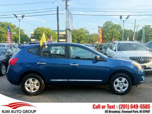 Used 2011 Nissan Rogue S AWD/4WD image 2
