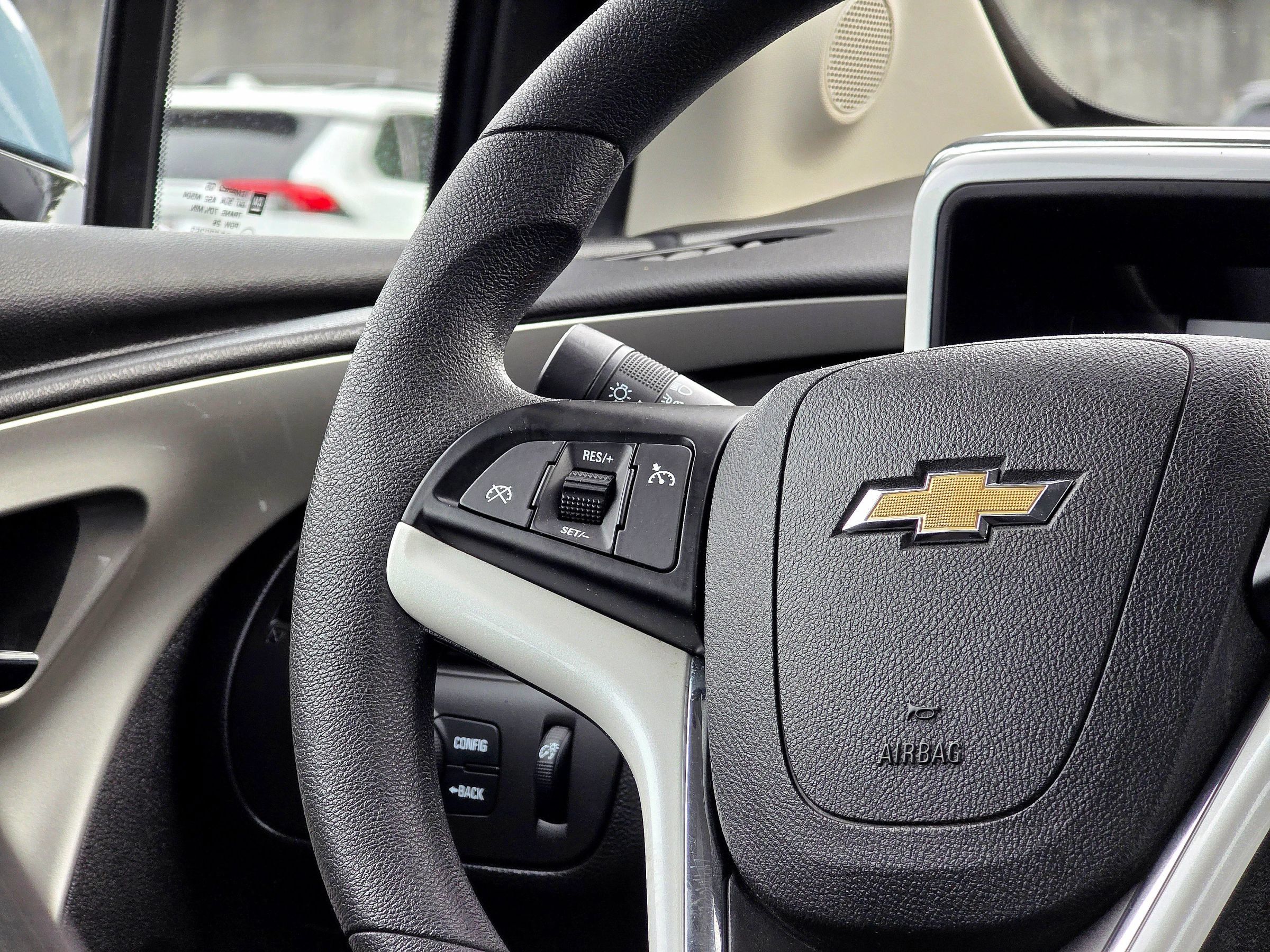 Used 2013 Chevrolet Volt FWD image 23