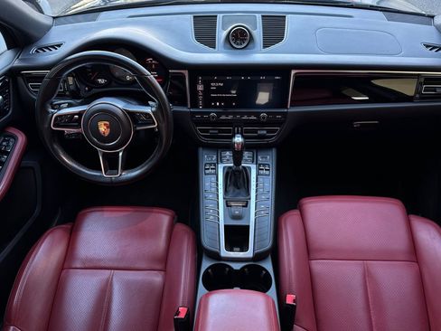 Used 2021 Porsche Macan S image 6