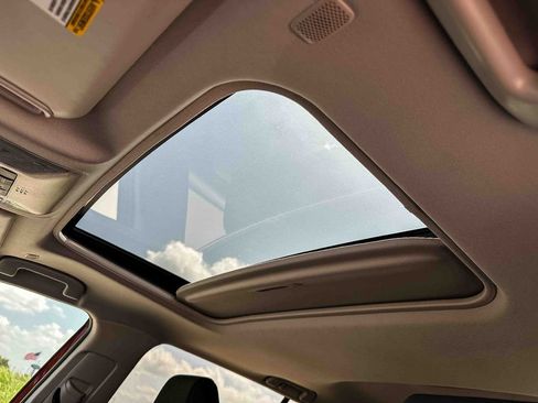 Used 2024 Toyota RAV4 XLE w/ Convenience Package FWD image 16