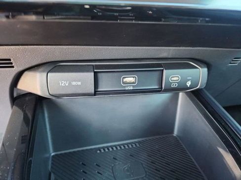 New 2025 Kia Niro EX w/ EX Cold Weather Package FWD image 14