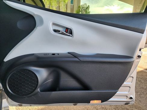 Used 2017 Toyota Prius Two FWD image 51