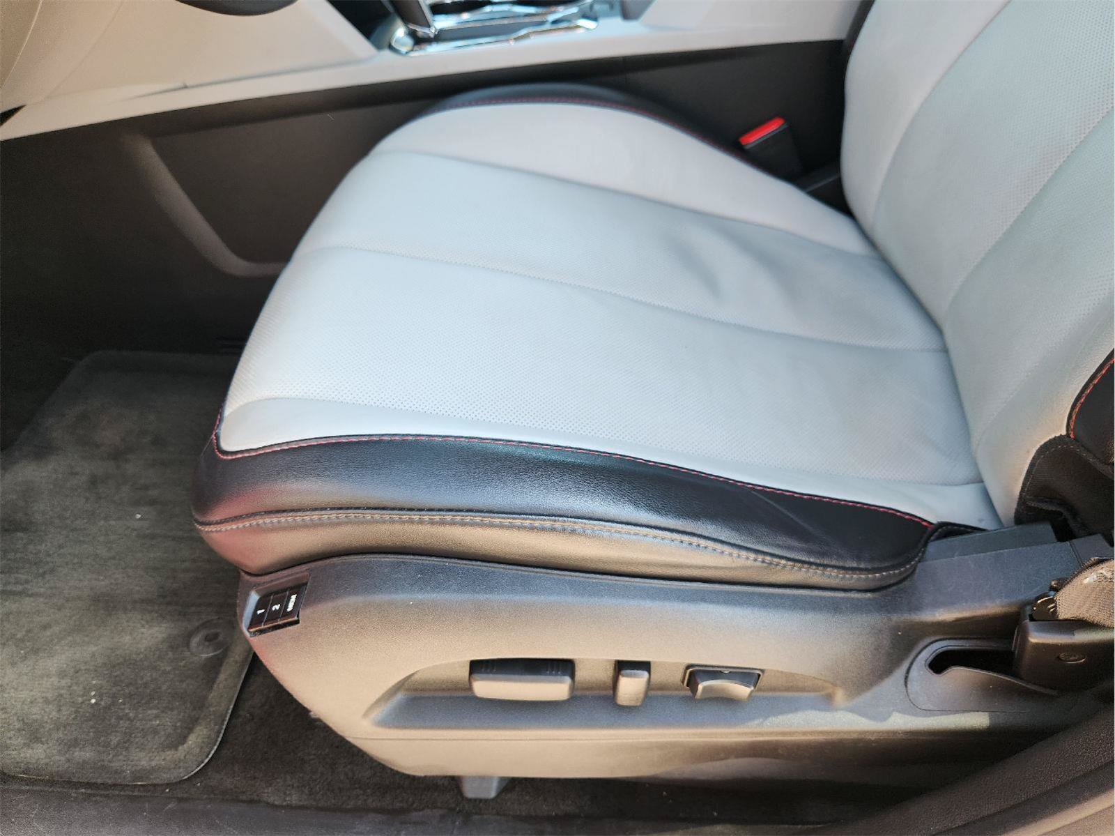 Used 2015 Chevrolet Equinox LTZ AWD/4WD image 21