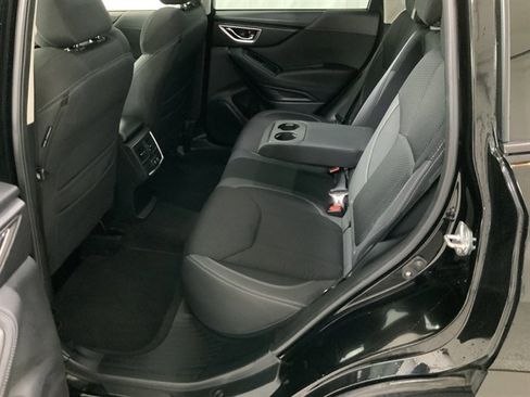 Used 2023 Subaru Forester Premium image 11