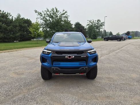 Used 2023 Chevrolet Colorado ZR2 w/ ZR2 Convenience Package III AWD/4WD image 3