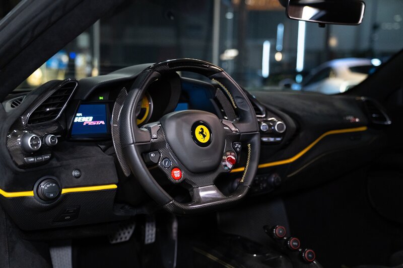 Used 2019 Ferrari 488 Pista Coupe RWD image 20