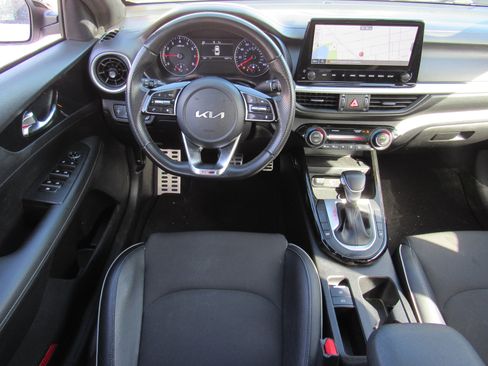 Used 2023 Kia Forte GT-Line w/ GT-Line Premium Package image 11