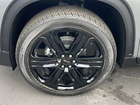 New 2026 GMC Acadia Elevation image 9