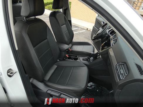Used 2020 Volkswagen Tiguan SE w/ Panoramic Sunroof Package FWD image 77