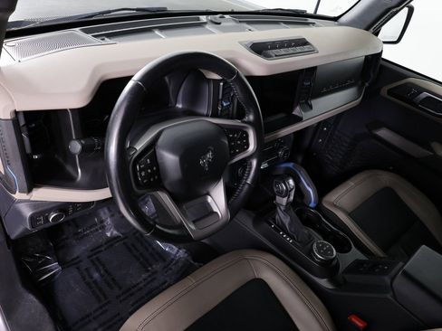 Used 2022 Ford Bronco Wildtrak image 22