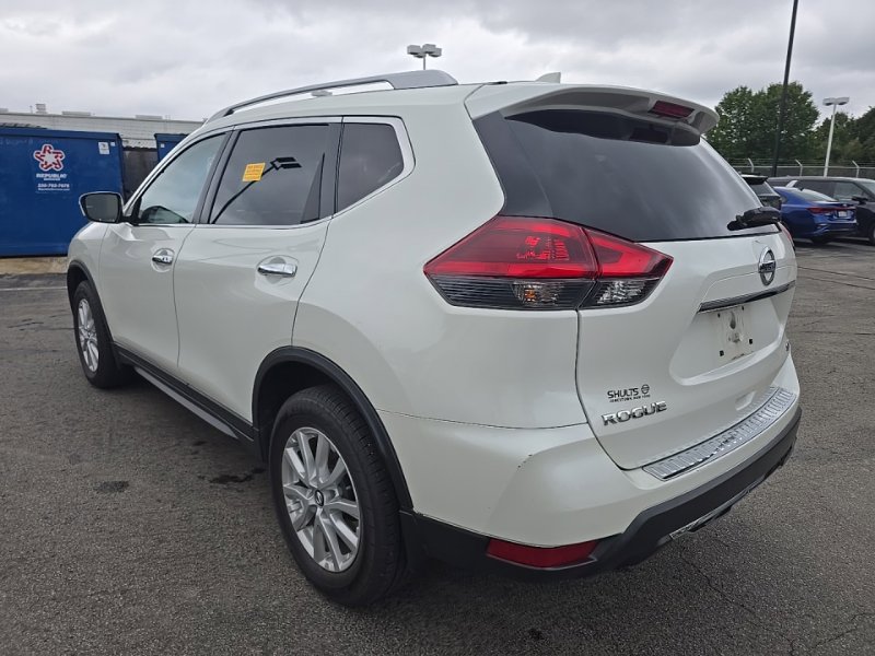 Used 2018 Nissan Rogue SV AWD/4WD image 5