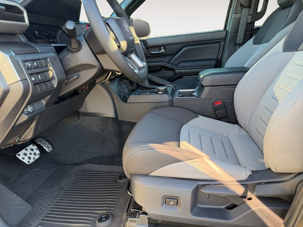 Used 2026 Toyota Tacoma TRD Sport AWD/4WD image 6