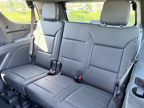 Used 2025 Chevrolet Tahoe LT AWD/4WD image 9