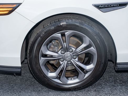 Certified 2023 Honda Accord EX image 37