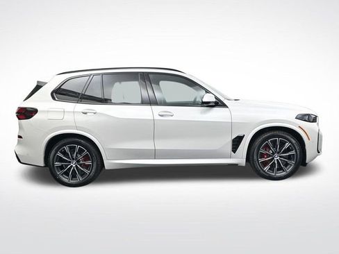 New 2026 BMW X5 xDrive50e w/ Executive Package image 3