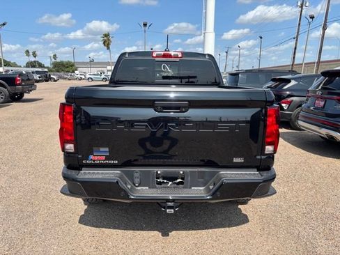Used 2025 Chevrolet Colorado Trail Boss AWD/4WD image 5