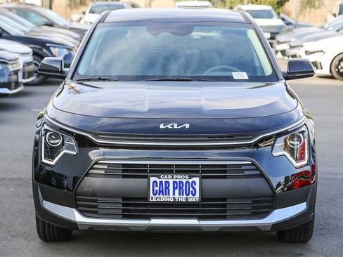 New 2026 Kia Niro LX image 3