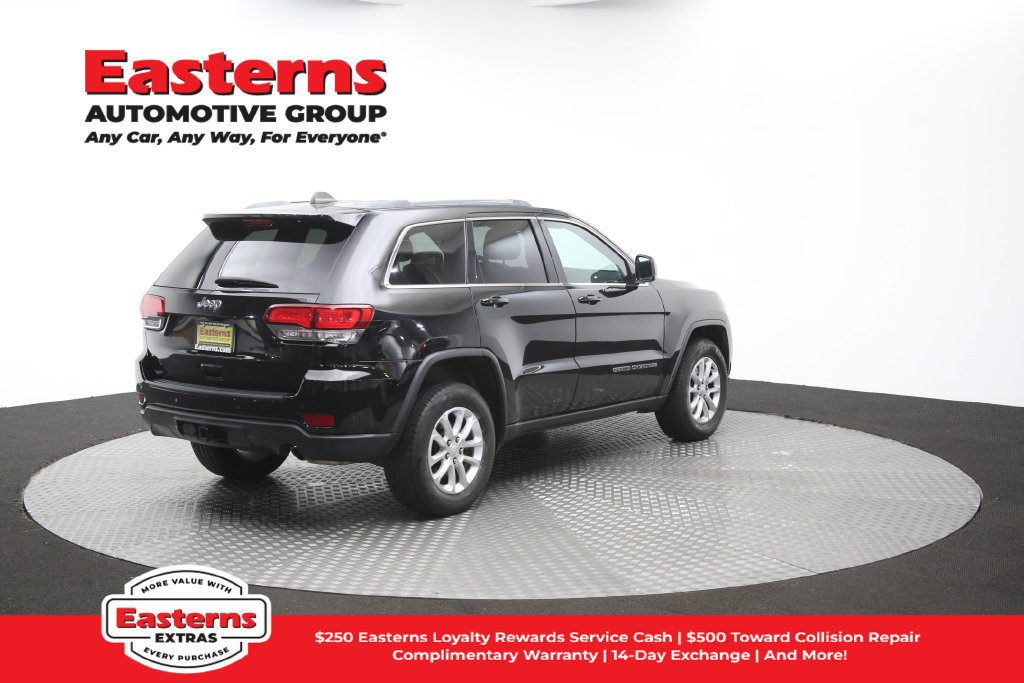 Used 2021 Jeep Grand Cherokee Laredo AWD/4WD image 44