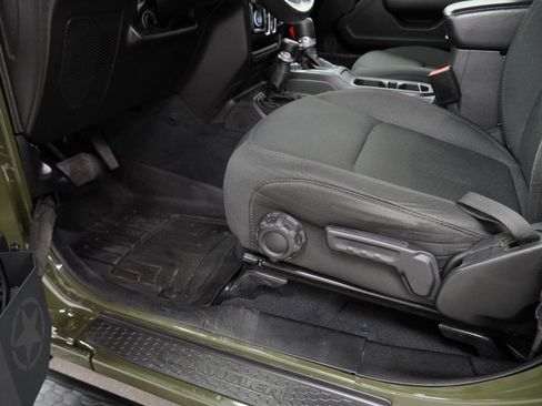 Certified 2021 Jeep Wrangler Unlimited Sport image 40