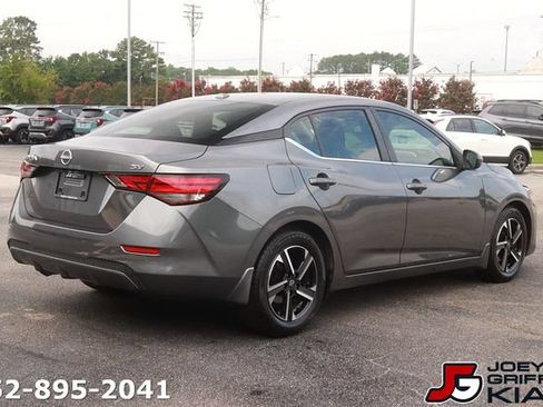 Used 2024 Nissan Sentra SV w/ All-Weather Package FWD image 7