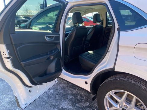 Used 2024 Ford Edge SEL w/ Convenience Package image 18